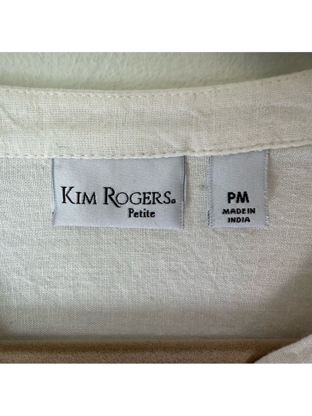 Kim Rogers Women’s Roll Tab Linen Blend Adjustable Sleeve V-Neck Beachy Top PM - Picture 7 of 8